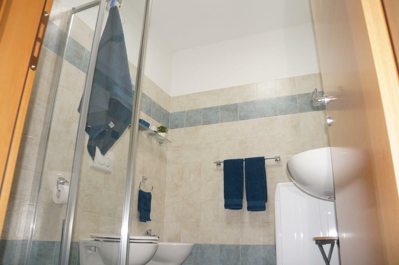 Ca Delle Rose Apartment โรเวเรโต ภายนอก รูปภาพ