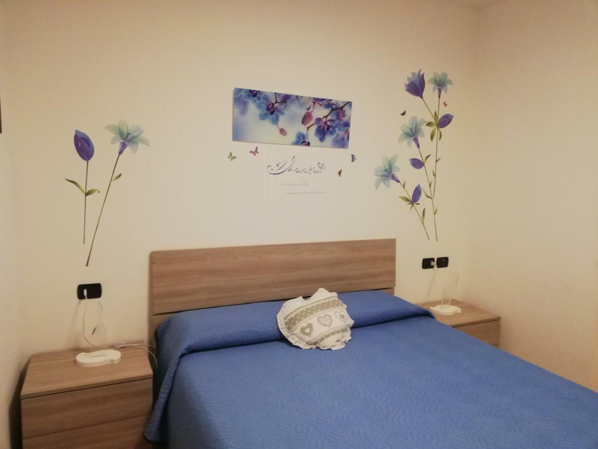 Ca Delle Rose Apartment โรเวเรโต ภายนอก รูปภาพ