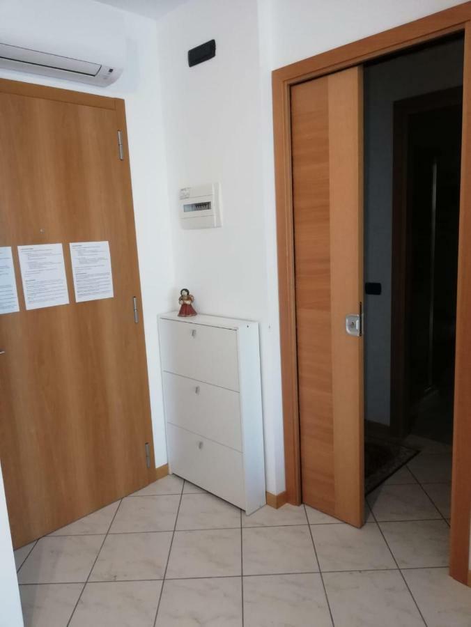 Ca Delle Rose Apartment โรเวเรโต ภายนอก รูปภาพ