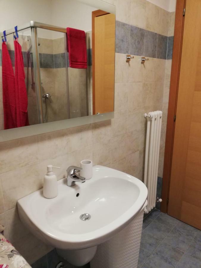 Ca Delle Rose Apartment โรเวเรโต ภายนอก รูปภาพ