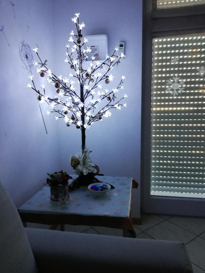 Ca Delle Rose Apartment โรเวเรโต ภายนอก รูปภาพ